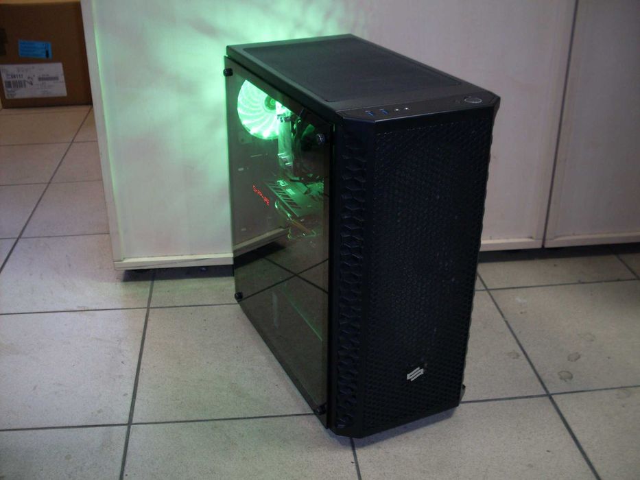 KOMPUTER do GIER i7-9700k, 32GB DDR4, RX 5700XT 8GB, SSD 512, HDD