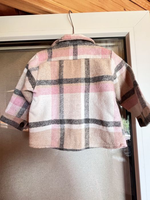 Утеплена рубашка на дівчинку розмір 74 см.