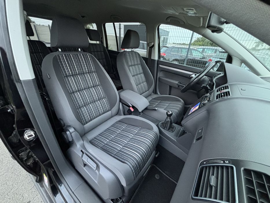 Volkswagen Touran Cross ! Bi-Xenon ! Led ! Po Opłatach !