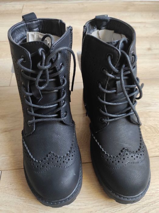 Buty Reserved 34