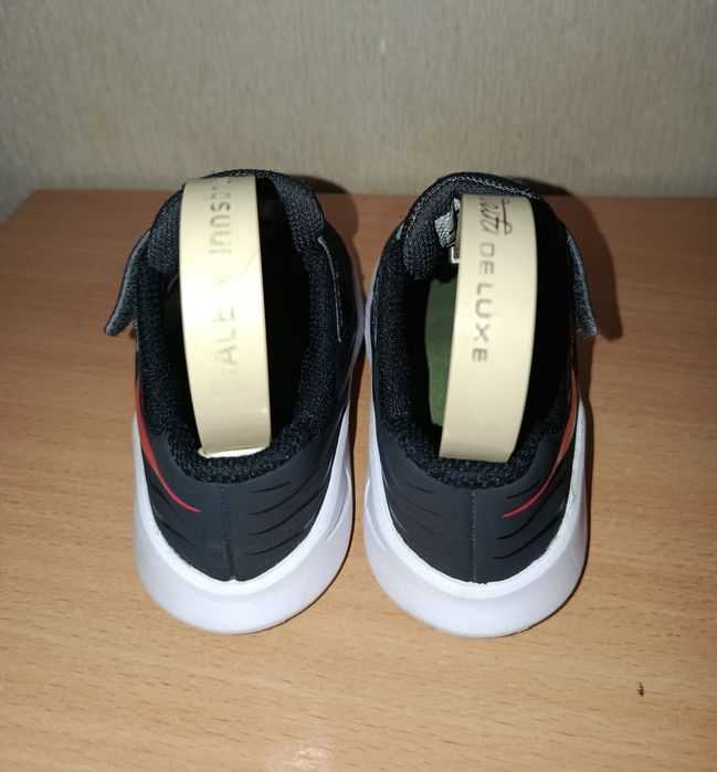 Кросівки фірми Nike 25 розміру