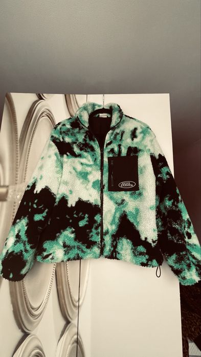 Куртка женская меховая  H&M  р. M-L