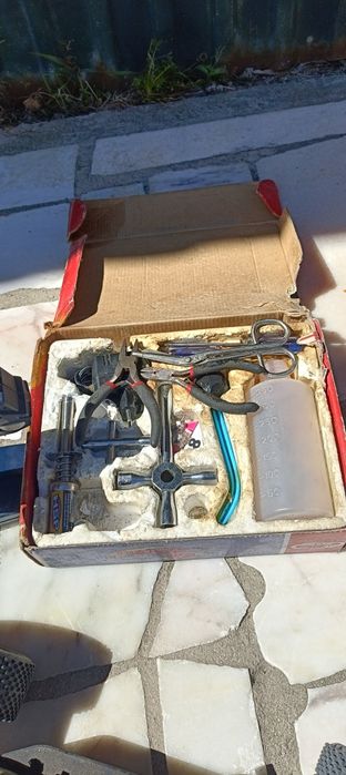 Carro Telecomandado a Gasolina 1/8