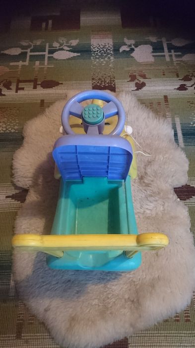 Auto dla malucha. Chodzik. Pchacz.