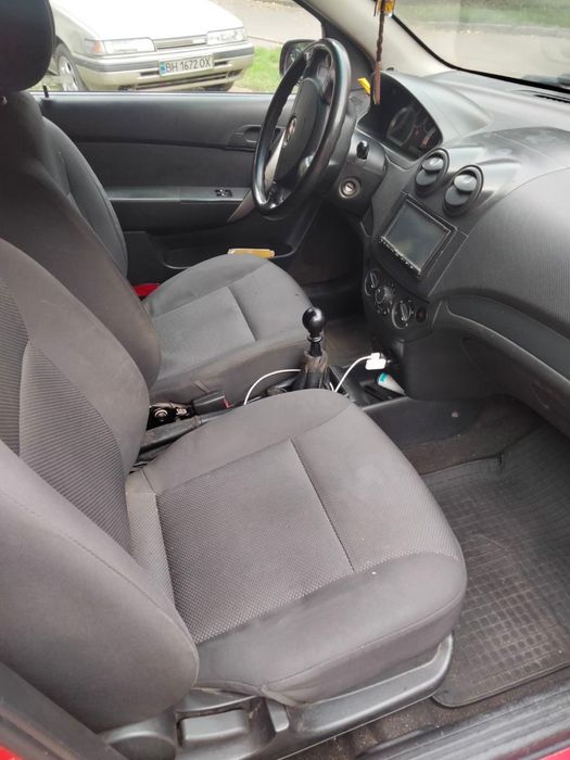 Машина Chevrolet Aveo