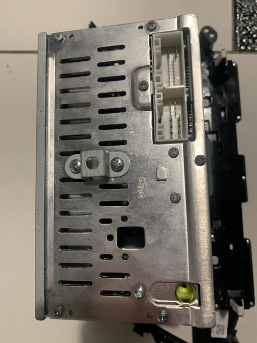 штатний магнітофон на hundai elantra