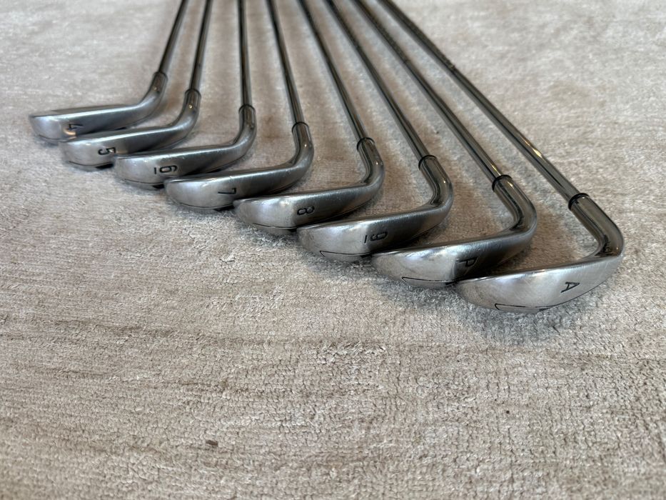Callaway RAZR X NG Iron Set: 4-9 + PW + AW