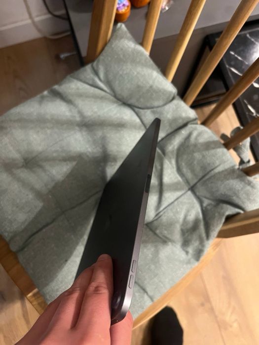 iPad Air 4 (2020) zbity ekran