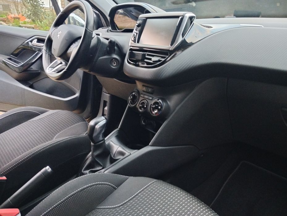 Peugeot 208 1.2 Pure Tech Active-82 cv