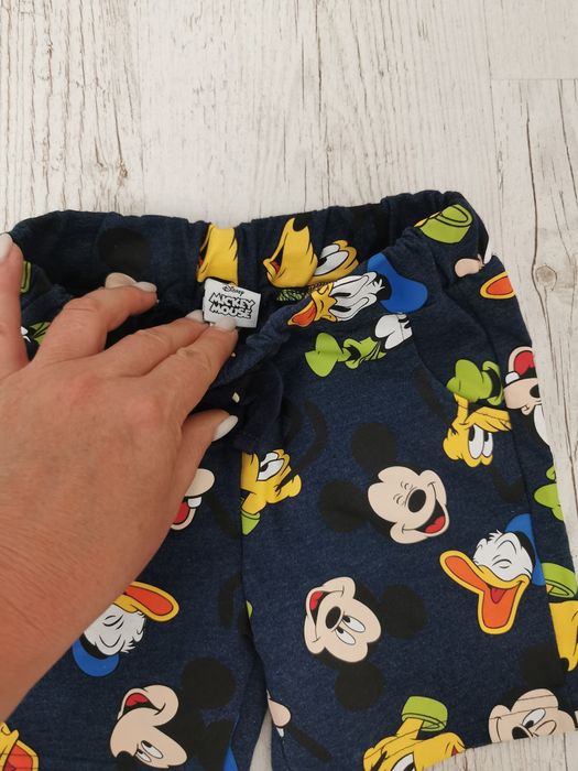 Spodenki chłopięce Disney w rozm. 116, idealne