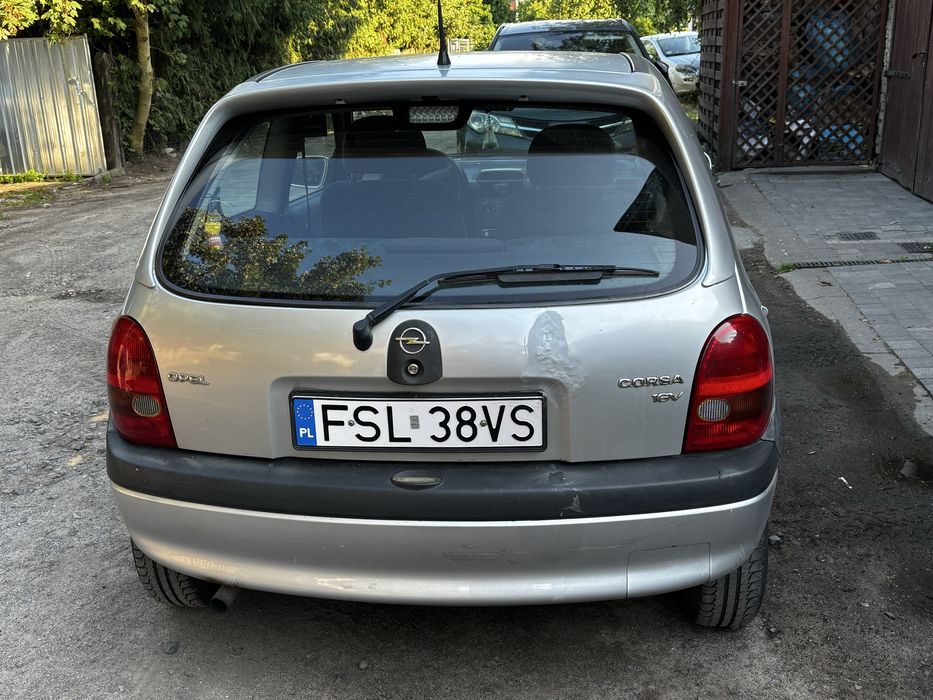 Opel Corsa 1,2l . 2000r