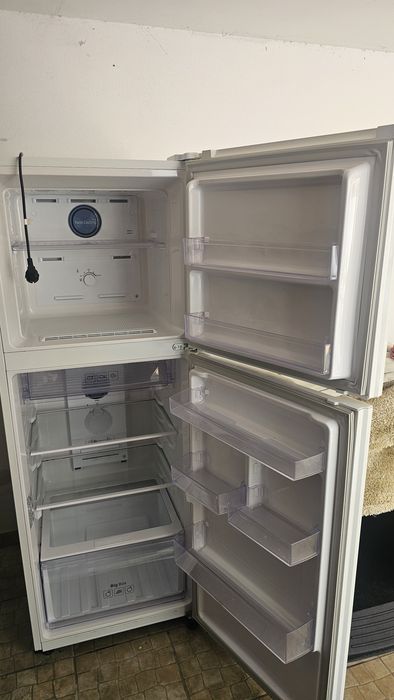 Frigorífico Samsung RT29K5030WW – 300L – No Frost – Excelente Estado