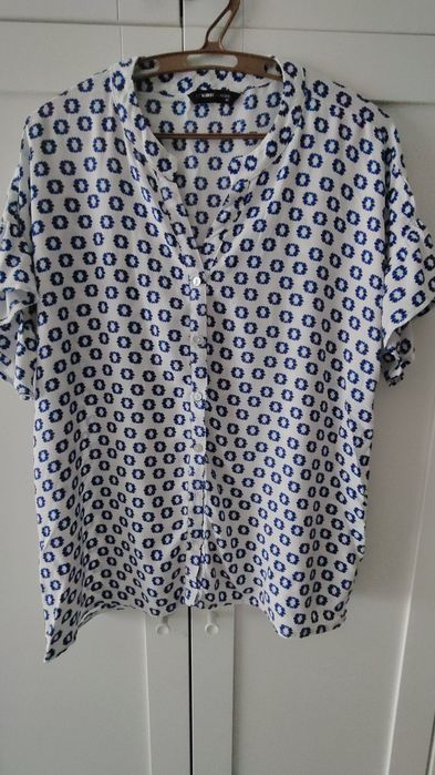 Жіноча блузка 50 розміру