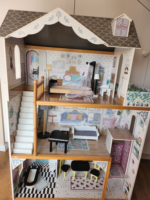 Duży domek dla lalek, lalki  L.O.L LOL