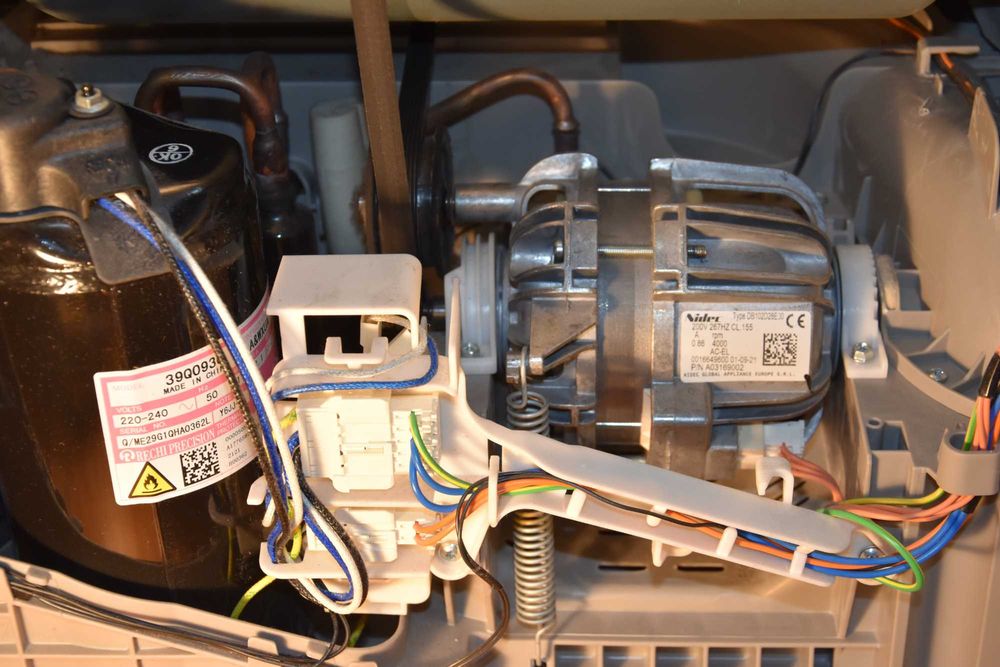 Suszarka Electrolux perfectcare 700 na części