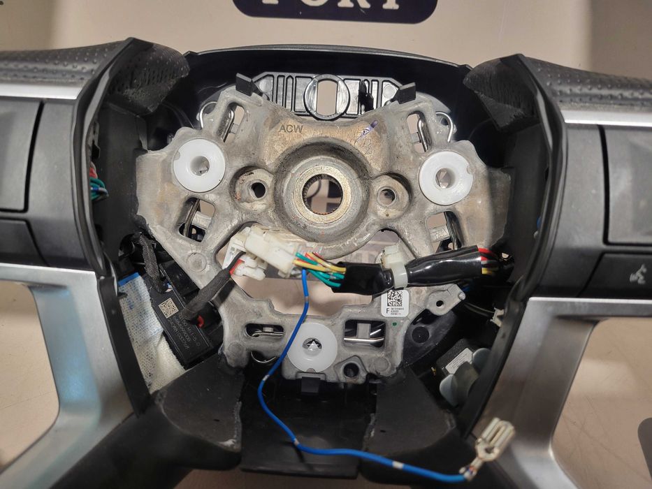 Кермо руль кермове колесо Mitsubishi Outlander 2022 2023+ шкіра чорна