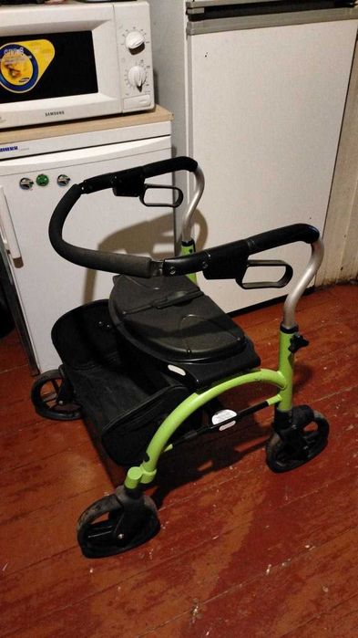 продам ходунки для інвалідів