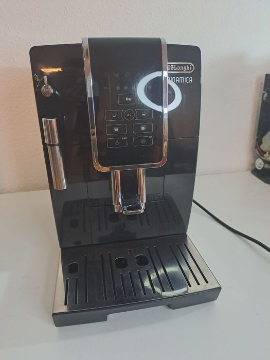 Кавова машина De’Longhi Dinamica ECAM 350.15.B з Німеччини