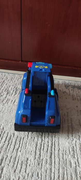 Camião polícia patrulha pata