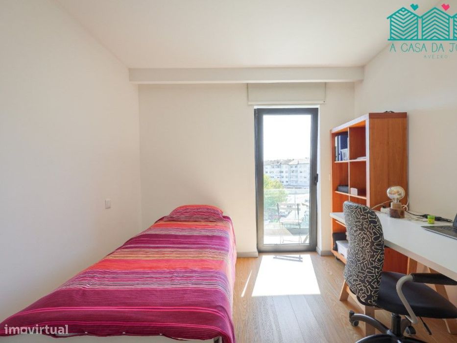 Apartamento T2 com Lugar de Garagem no Bairro do Liceu
