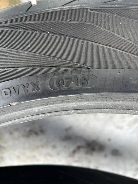 GoAuto шини Vredestein 275 40 22, 6mm, 2016рік, пара, Київ