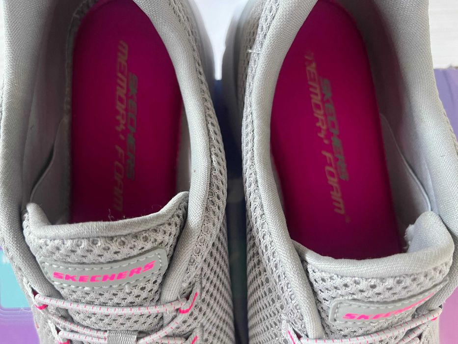 Buty damskie Skechers Summits r.41 (28cm) Memory Foam NOWE powystawowe
