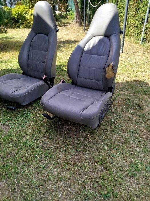 Fotele przednie Porsche  996  911  do renowacji