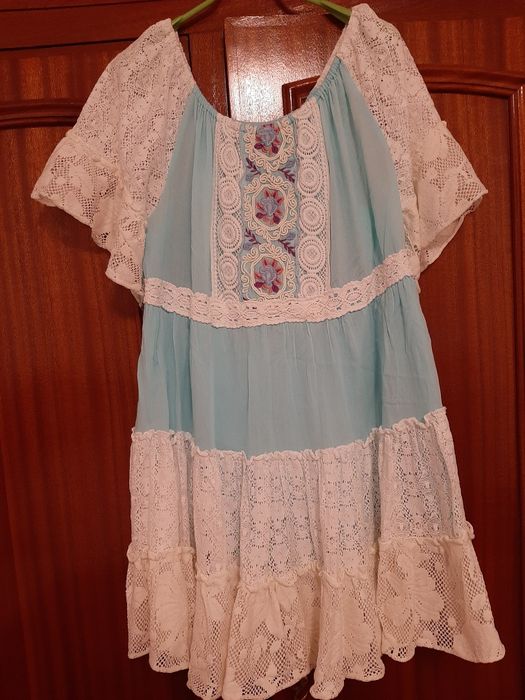 Túnica/vestido em algodão e renda