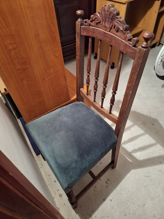 Cadeira antiga madeira asento veludo