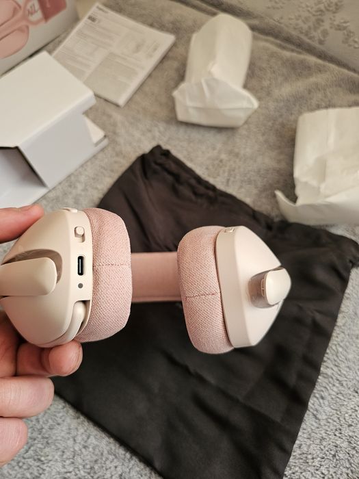 Навушники Logitech Zone Vibe 100 Wireless Rose нові