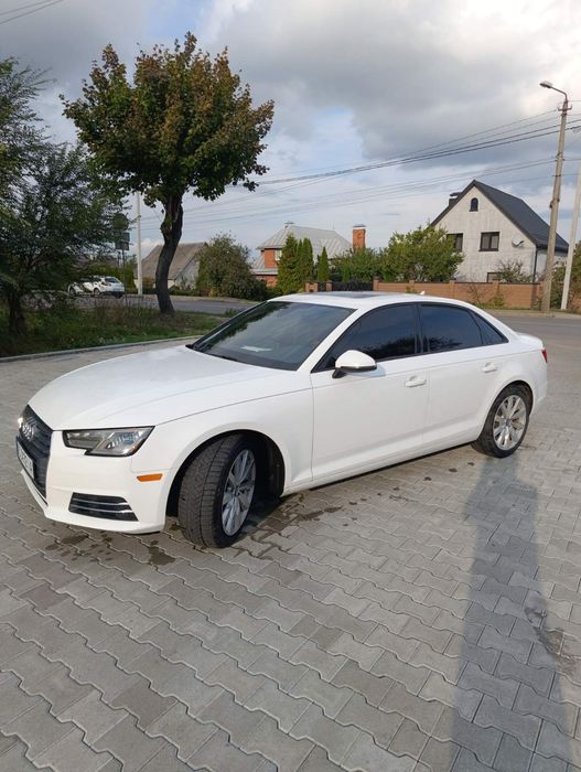 Audi A4 2017 2.0 TFSI — Идеальное состояние!