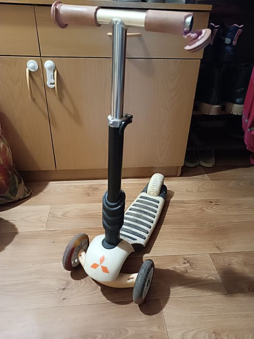 Самокат, конструктор,іграшки