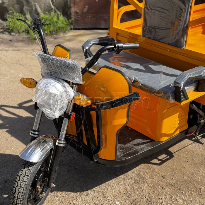 Електричний вантажний трицикл Dozer 1200W