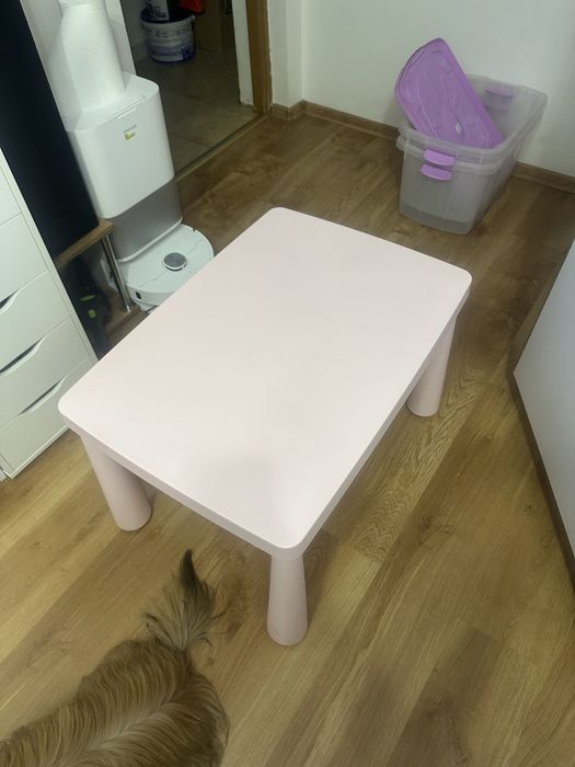 Stolik dzieciecy IKEA