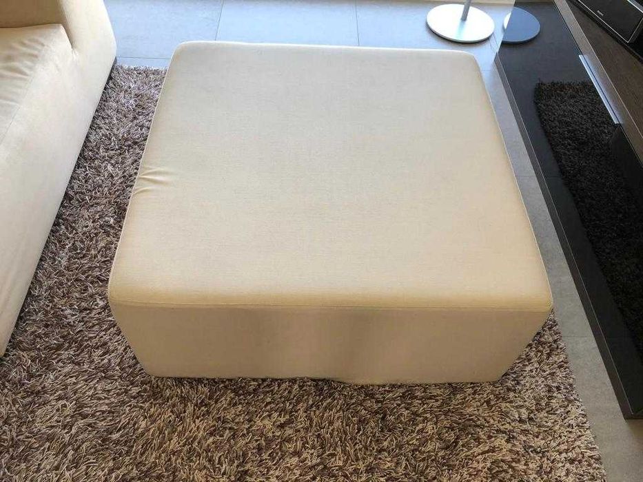 Sofá procura casa para aconchegar