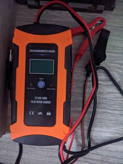 док-станція, інвертор, зарядка 1.2кВт 1кВт