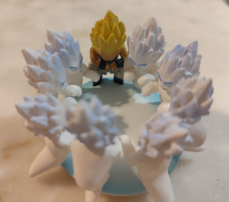 Estátua Dragon Ball Z pequena