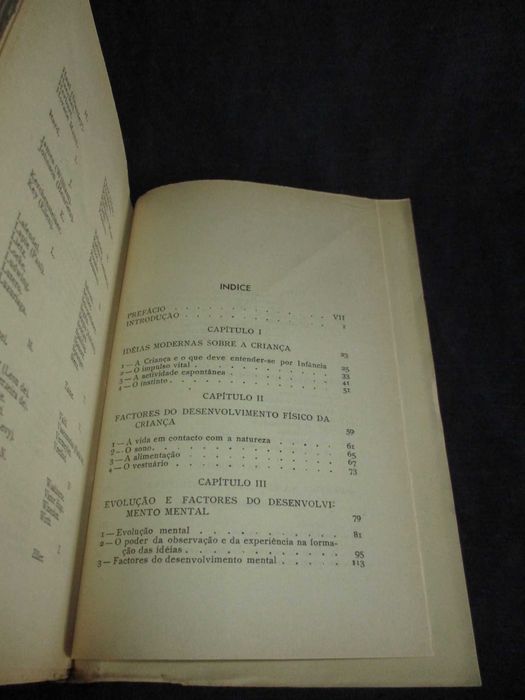 Livro A Criança e a Educação J. Dias Agudo