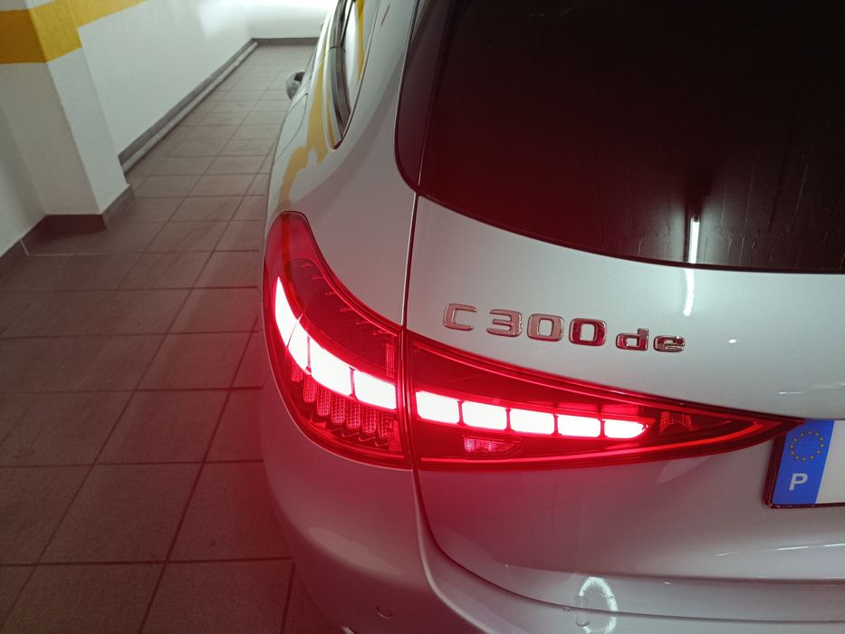 Mercedes c300de 11/2023 com apenas 50mil km