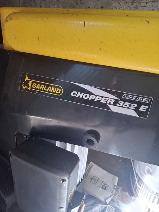 Maquina de rachar lenha