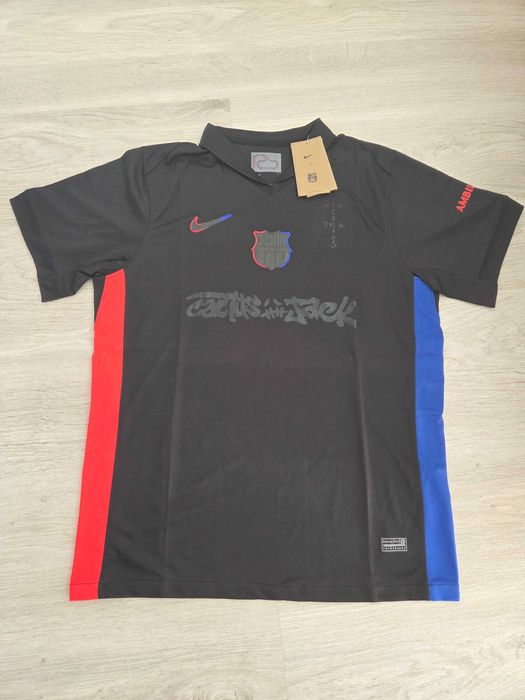 Camisola Barcelona x Travis Scott Cactus Jack