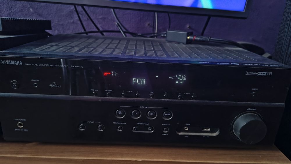 Yamaha RX v479 Amplituner kina domowego