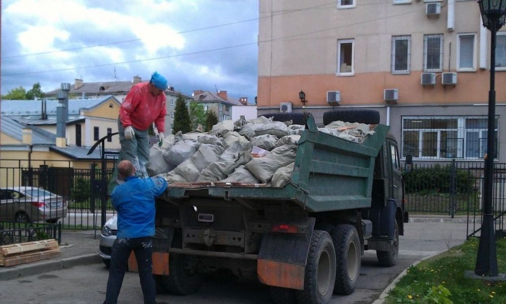 Вивіз будсміття, Демонтаж, Погрузка будівельного сміття КамазЗілГазель