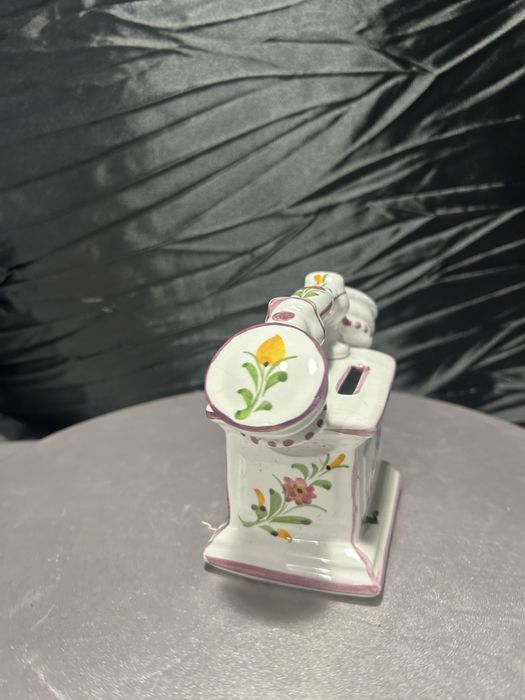 Ceramiczna skarbonka w kształcie telefonu – ręcznie malowana