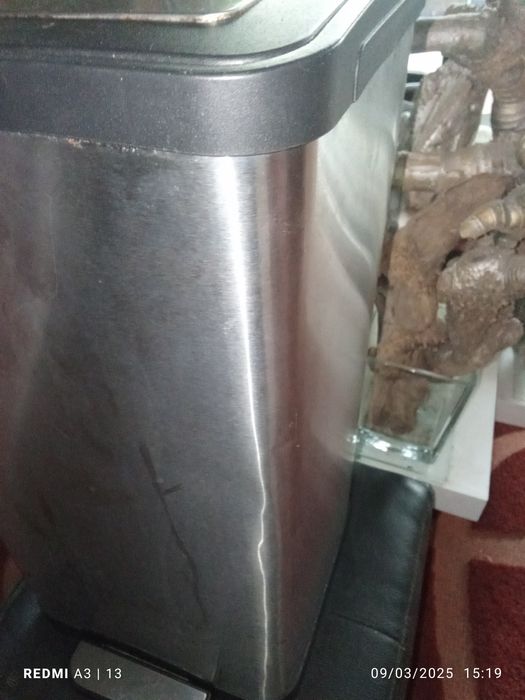 Balde cozinha em bom estado