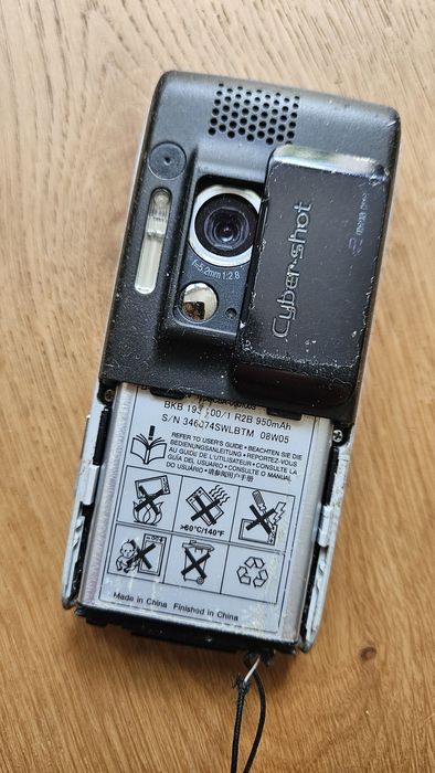 Telefon komórkowy sprawny Sony Ericsson K800i