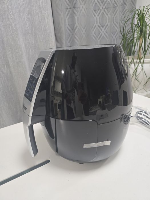 Air fryer elétrica Nova