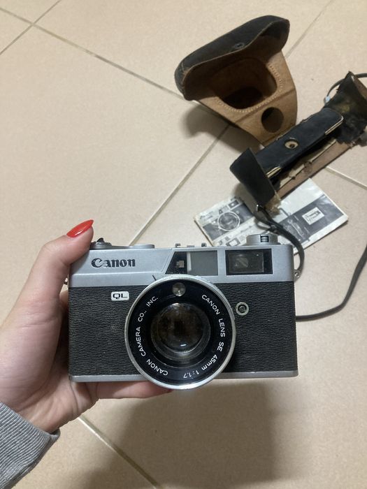 Canon QL17 camera