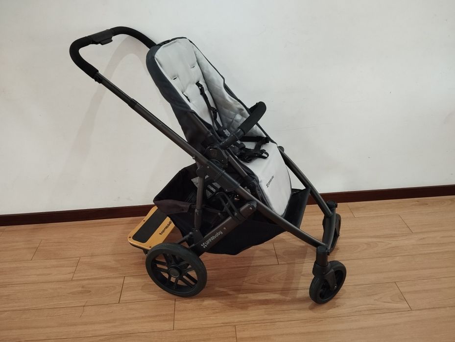 Carrinho de bebê trio Uppababy