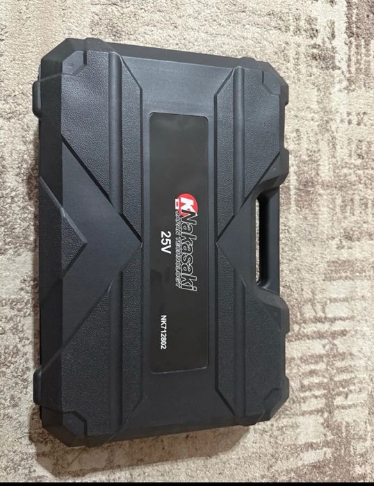 Conjunto berbequim e serra com 2 baterias